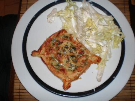 Petits feuilletés au cabecou du Périgord,persil et gruyère et jambon